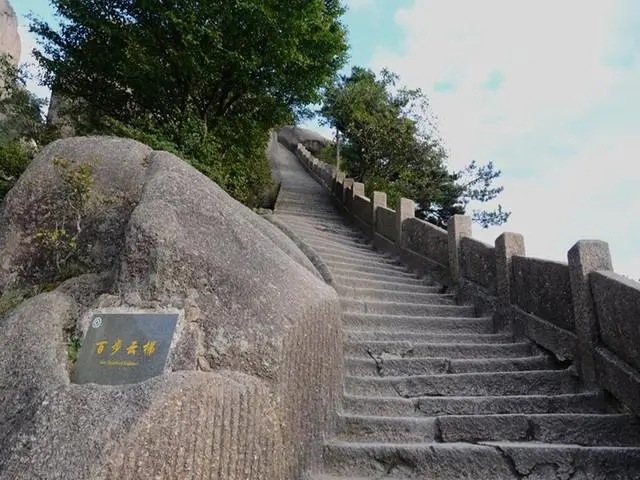 &#19975;&#35937;&#22478;&#20307;&#32946;&#45;&#19975;&#35937;&#22478;&#65288;&#20013;&#22269;&#65289;&#20844;&#21496;