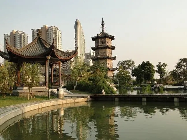 &#19975;&#35937;&#22478;&#20307;&#32946;&#45;&#19975;&#35937;&#22478;&#65288;&#20013;&#22269;&#65289;&#20844;&#21496;