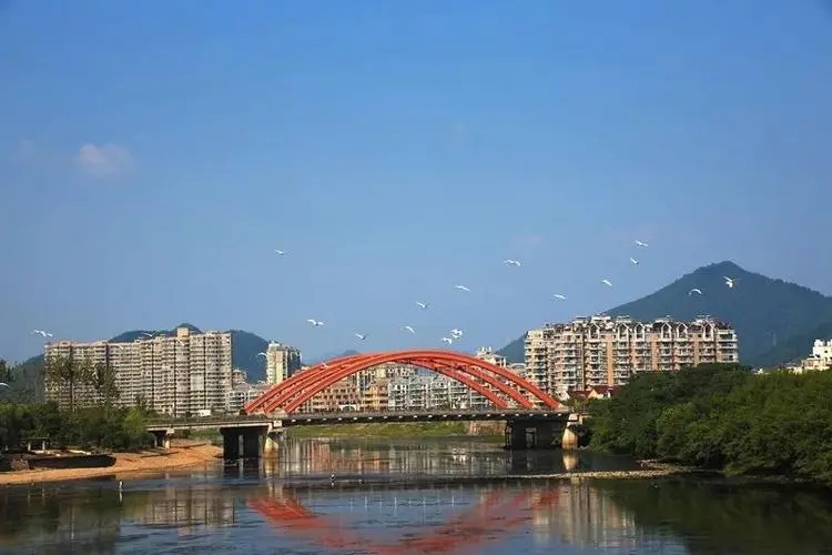 &#19975;&#35937;&#22478;&#20307;&#32946;&#45;&#19975;&#35937;&#22478;&#65288;&#20013;&#22269;&#65289;&#20844;&#21496;
