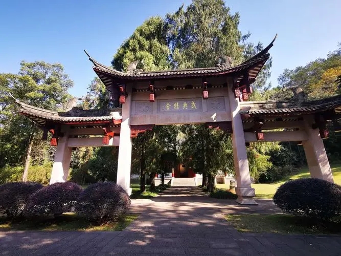 &#19975;&#35937;&#22478;&#20307;&#32946;&#45;&#19975;&#35937;&#22478;&#65288;&#20013;&#22269;&#65289;&#20844;&#21496;