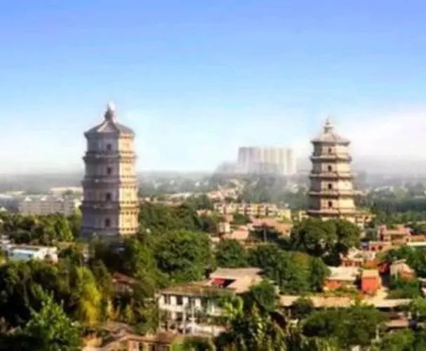 &#19975;&#35937;&#22478;&#20307;&#32946;&#45;&#19975;&#35937;&#22478;&#65288;&#20013;&#22269;&#65289;&#20844;&#21496;