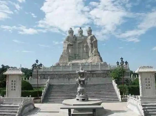 &#19975;&#35937;&#22478;&#20307;&#32946;&#45;&#19975;&#35937;&#22478;&#65288;&#20013;&#22269;&#65289;&#20844;&#21496;