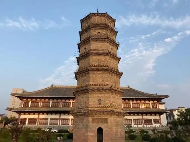 &#19975;&#35937;&#22478;&#20307;&#32946;&#45;&#19975;&#35937;&#22478;&#65288;&#20013;&#22269;&#65289;&#20844;&#21496;