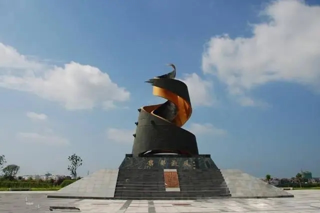 &#19975;&#35937;&#22478;&#20307;&#32946;&#45;&#19975;&#35937;&#22478;&#65288;&#20013;&#22269;&#65289;&#20844;&#21496;