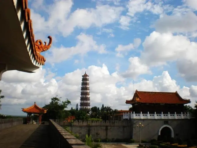 &#19975;&#35937;&#22478;&#20307;&#32946;&#45;&#19975;&#35937;&#22478;&#65288;&#20013;&#22269;&#65289;&#20844;&#21496;