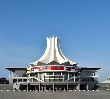 &#19975;&#35937;&#22478;&#20307;&#32946;&#45;&#19975;&#35937;&#22478;&#65288;&#20013;&#22269;&#65289;&#20844;&#21496;