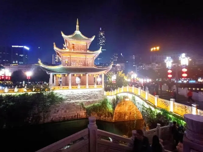 &#19975;&#35937;&#22478;&#20307;&#32946;&#45;&#19975;&#35937;&#22478;&#65288;&#20013;&#22269;&#65289;&#20844;&#21496;