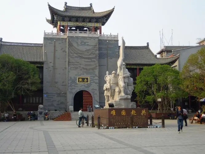 &#19975;&#35937;&#22478;&#20307;&#32946;&#45;&#19975;&#35937;&#22478;&#65288;&#20013;&#22269;&#65289;&#20844;&#21496;