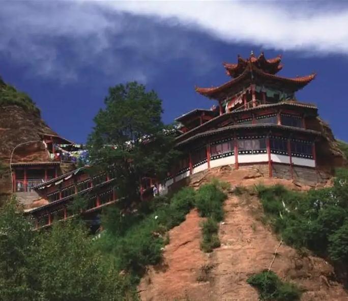 &#19975;&#35937;&#22478;&#20307;&#32946;&#45;&#19975;&#35937;&#22478;&#65288;&#20013;&#22269;&#65289;&#20844;&#21496;